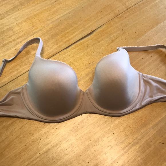 Victoria's Secret Other - Victoria’s Secret Body by Victoria Bra